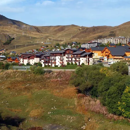 Nemea Les Des Cimes Aparthotel 3*