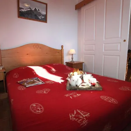 Nemea Les Des Cimes Aparthotel
